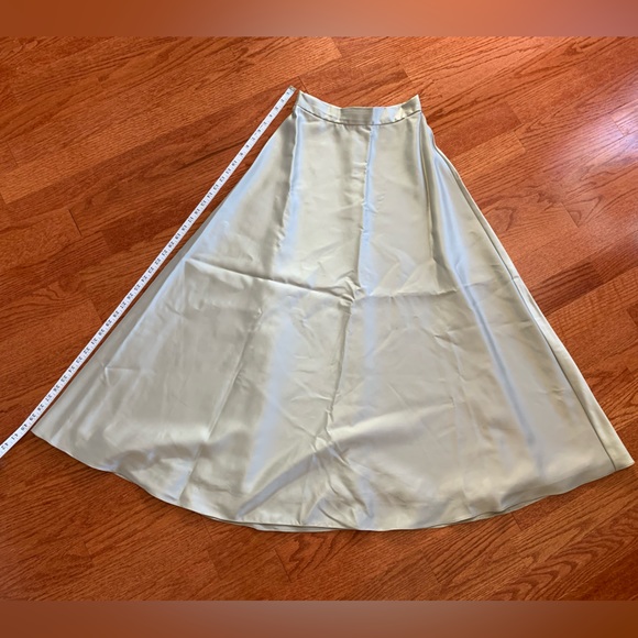 Vintage, formal, silver, floor length dress, size 9/10 - Picture 10 of 14